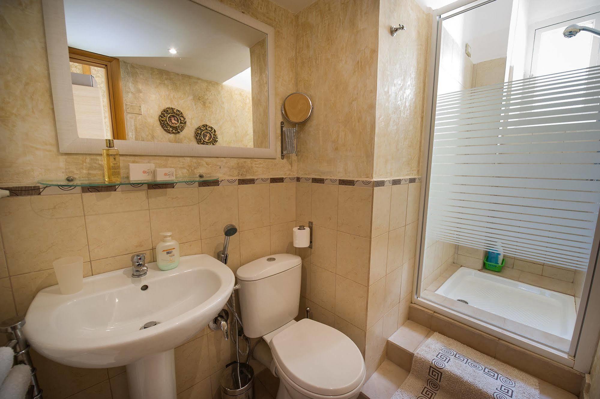 Art Domus Reale Bed & Breakfast Roma Ngoại thất bức ảnh