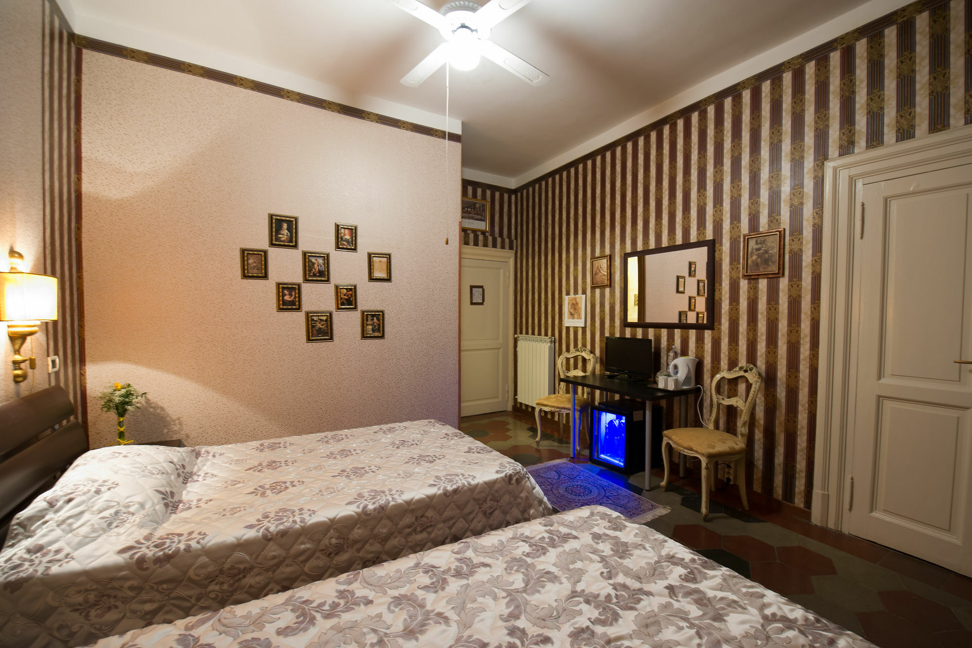 Art Domus Reale Bed & Breakfast Roma Ngoại thất bức ảnh